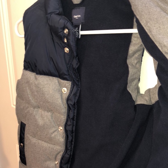 Gap kids Boys Vest Size 6-7 - Picture 1 of 3